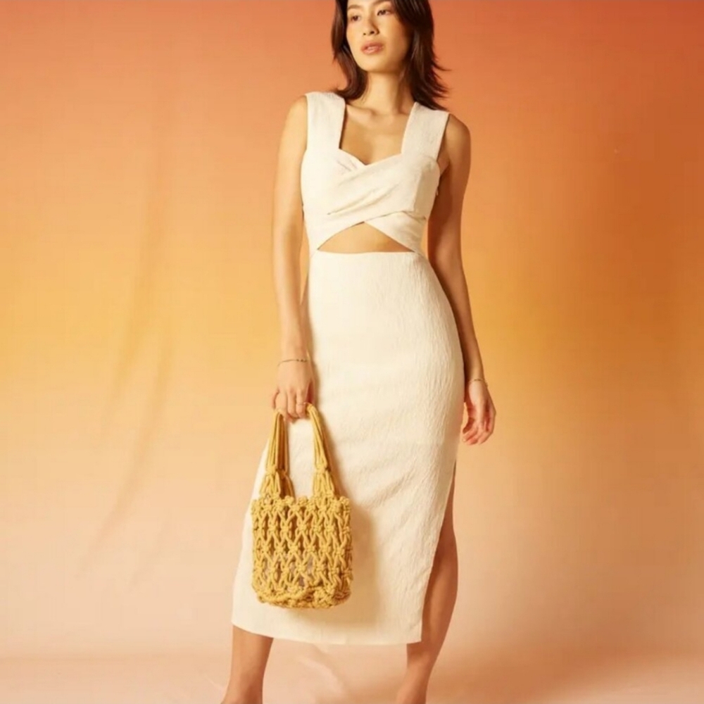 Love Bonito Ivanka Textured Sweetheart Column Midi Dress Cutout Cream Sleeveless
